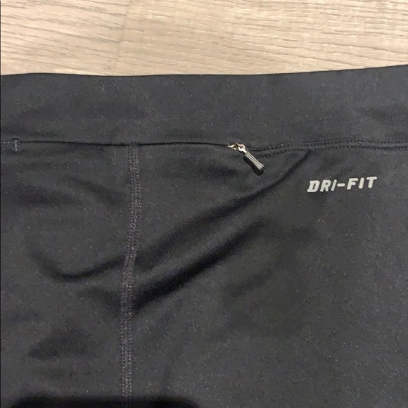 Nike running Dri fit Capri leggings - Picture 5 of 5